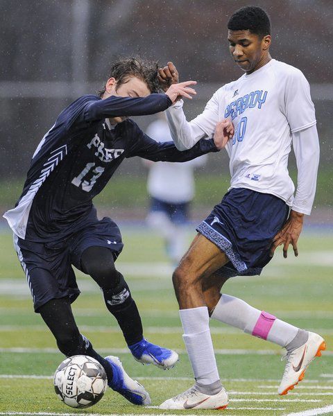 REIGNING DOWN: Eagles erase halftime deficit to top Peabody in D1 North opener